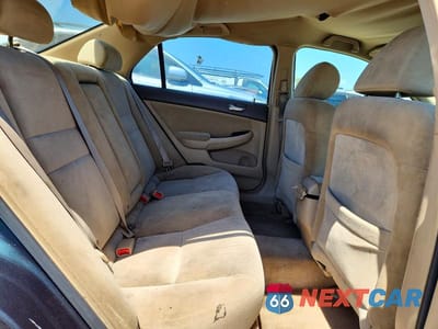 Zdjęcie 10 z 12 samochodu: 2005 HONDA ACCORD LX VIN:1HGCM56445A107032 - miniatura