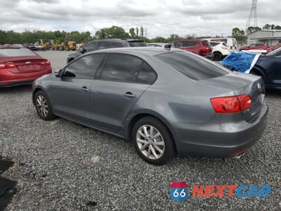Drugie zdjęcie samochodu z przodu: 2011 VOLKSWAGEN JETTA SE VIN:3VWDX7AJXBM109382 - miniatura
