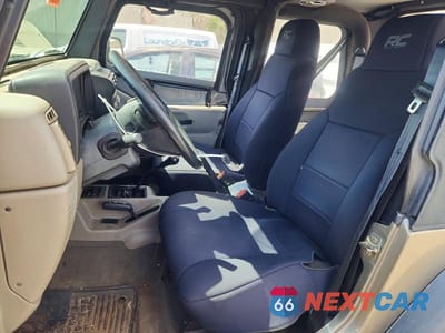 Zdjęcie 7 z 11 samochodu: 2003 JEEP WRANGLER / TJ SE VIN:1J4FA29123P356888 - miniatura