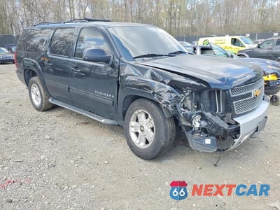 Czwarte zdjęcie samochodu z boku: 2014 CHEVROLET SUBURBAN K1500 LT VIN:1GNSKJE71ER155214 - miniatura