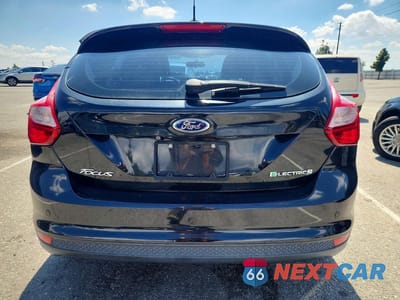 Zdjęcie 6 z 11 samochodu: 2014 FORD FOCUS BEV VIN:1FADP3R45EL311844 - miniatura