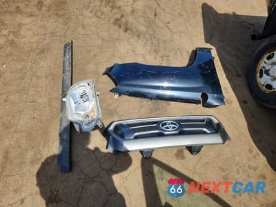 Zdjęcie 12 z 13 samochodu: 2013 TOYOTA TACOMA BASE VIN:5TFNX4CN6DX018077 - miniatura