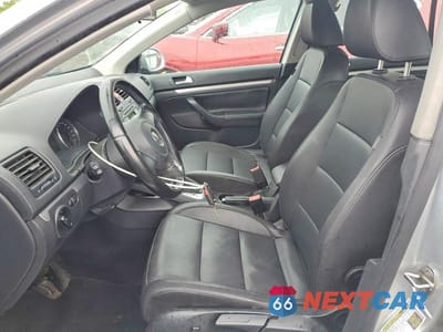 Zdjęcie 7 z 12 samochodu: 2010 VOLKSWAGEN JETTA VIN:3VWAZ7AJ5AM127123 - miniatura