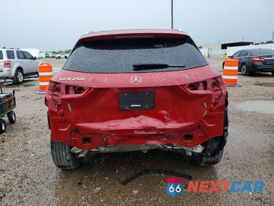 Zdjęcie 6 z 12 samochodu: 2021 MERCEDES-BENZ GLA 250 VIN:W1N4N4GB7MJ172990 - miniatura