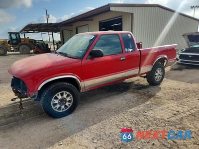 2003 GMC SONOMA 1GTDT19X638215872 - główne zdjęcie licytacji z USA - miniatura