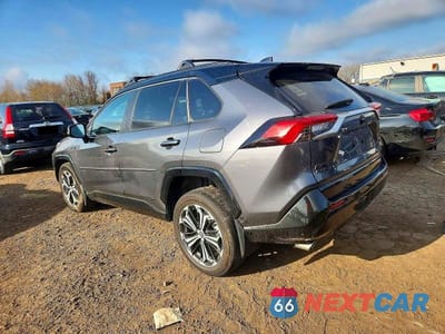 Drugie zdjęcie samochodu z przodu: 2023 TOYOTA RAV4 PRIME XSE VIN:JTMEB3FV1PD140209 - miniatura