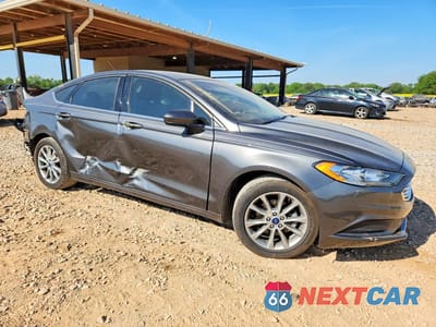 Czwarte zdjęcie samochodu z boku: 2017 FORD FUSION SE VIN:3FA6P0HD5HR250008 - miniatura