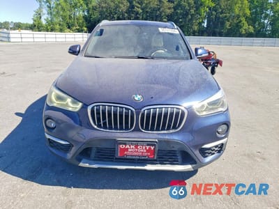 Piąte zdjęcie samochodu w środku: 2017 BMW X1 XDRIVE28I VIN:WBXHT3C34H5F84053 - miniatura