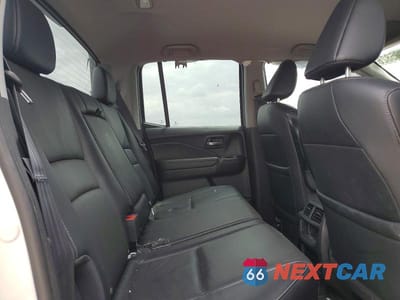 Zdjęcie 10 z 12 samochodu: 2017 HONDA RIDGELINE RTL VIN:5FPYK3F62HB015517 - miniatura