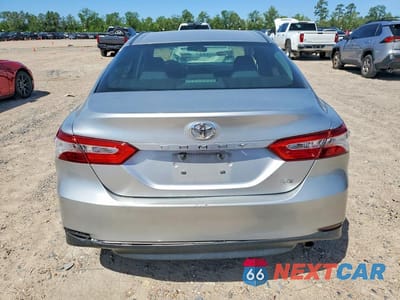 Zdjęcie 6 z 11 samochodu: 2018 TOYOTA CAMRY LE VIN:4T1B11HKXJU501453 - miniatura