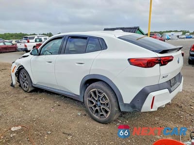 Drugie zdjęcie samochodu z przodu: 2026 BMW X2 XDRIVE28I VIN:WBX63GM00T5490860 - miniatura