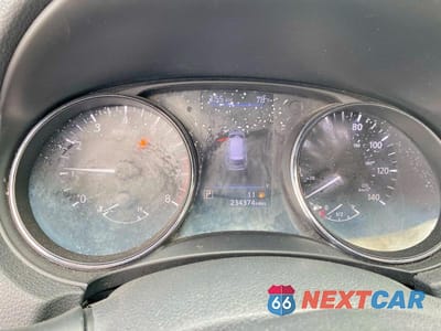 Zdjęcie 8 z 11 samochodu: 2019 NISSAN ROGUE S VIN:5N1AT2MT4KC802057 - miniatura
