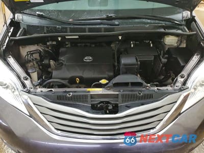 Zdjęcie 12 z 14 samochodu: 2014 TOYOTA SIENNA XLE 7-PASSENGER VIN:5TDDK3DC5ES086962 - miniatura