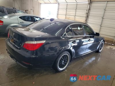 Trzecie zdjęcie samochodu z tyłu: 2008 BMW 535 I VIN:WBANW13518CZ78869 - miniatura