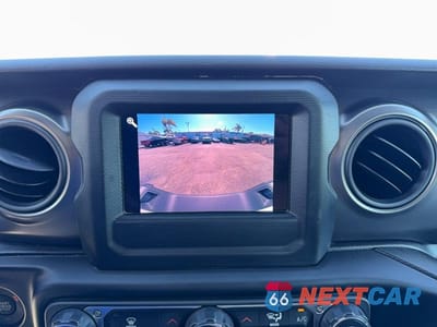 Zdjęcie 13 z 14 samochodu: 2023 JEEP GLADIATOR SPORT VIN:1C6HJTAG4PL564716 - miniatura