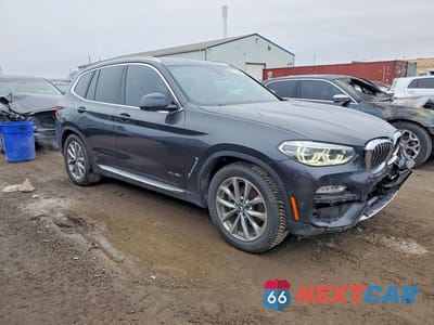 Czwarte zdjęcie samochodu z boku: 2018 BMW X3 XDRIVE30I VIN:5UXTR9C50JLA44645 - miniatura