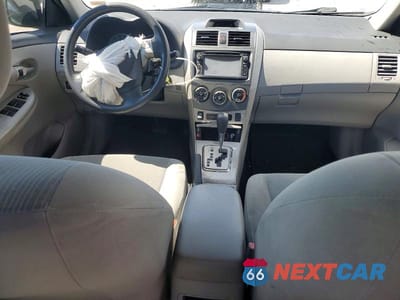 Zdjęcie 8 z 12 samochodu: 2012 TOYOTA COROLLA LE VIN:2T1BU4EEXCC882443 - miniatura