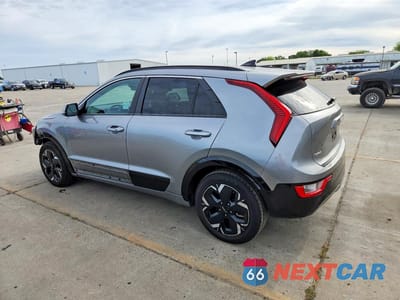 Drugie zdjęcie samochodu z przodu: 2023 KIA NIRO WIND VIN:KNDCR3L18P5027808 - miniatura