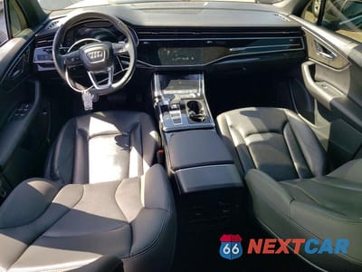 Zdjęcie 8 z 13 samochodu: 2021 AUDI Q7 PREMIUM VIN:WA1AXAF70MD015293 - miniatura