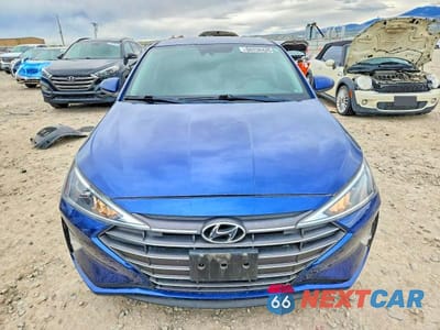 Piąte zdjęcie samochodu w środku: 2019 HYUNDAI ELANTRA SEL VIN:5NPD84LF0KH447080 - miniatura