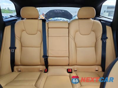 Zdjęcie 10 z 13 samochodu: 2021 VOLVO XC60 T6 INSCRIPTION VIN:YV4A22RL8M1864444 - miniatura