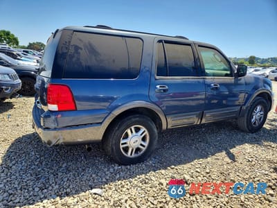Trzecie zdjęcie samochodu z tyłu: 2004 FORD EXPEDITION XLT VIN:1FMPU16L74LA41493 - miniatura