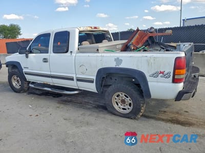 Drugie zdjęcie samochodu z przodu: 1999 CHEVROLET SILVERADO K2500 VIN:1GCGK29U7XE207069 - miniatura