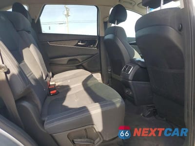 Zdjęcie 11 z 13 samochodu: 2018 KIA SORENTO LX V6 VIN:5XYPGDA56JG413872 - miniatura