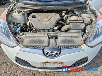Zdjęcie 11 z 12 samochodu: 2013 HYUNDAI VELOSTER BASE VIN:KMHTC6AD7DU085356 - miniatura