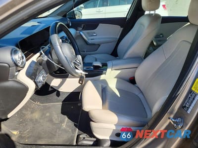 Zdjęcie 7 z 12 samochodu: 2019 MERCEDES-BENZ A 220 VIN:WDD3G4EB1KW001884 - miniatura