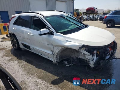 Czwarte zdjęcie samochodu z boku: 2024 KIA NIRO WIND VIN:KNDCR3L16R5110463 - miniatura