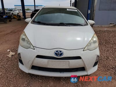 Piąte zdjęcie samochodu w środku: 2012 TOYOTA PRIUS C THREE VIN:JTDKDTB3XC1519724 - miniatura