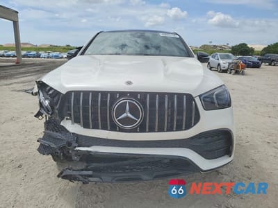 Piąte zdjęcie samochodu w środku: 2022 MERCEDES-BENZ GLE COUPE AMG 53 4MATIC VIN:4JGFD6BB8NA638221 - miniatura