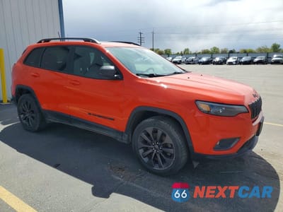 Czwarte zdjęcie samochodu z boku: 2021 JEEP CHEROKEE LATITUDE LUX VIN:1C4PJMMN9MD151667 - miniatura