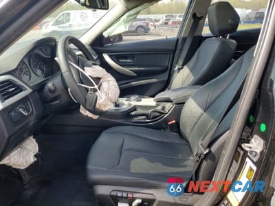 Zdjęcie 7 z 12 samochodu: 2017 BMW 320 XI VIN:WBA8E5G56HNU41985 - miniatura