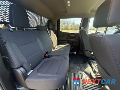 Zdjęcie 6 z 10 samochodu: 2021 CHEVROLET SILVERADO K1500 VIN:3GCUYAEF8MG209825 - miniatura