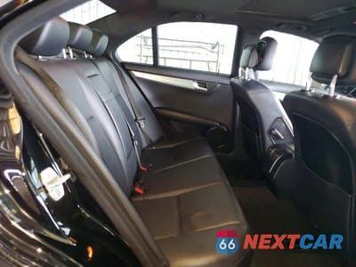 Zdjęcie 10 z 12 samochodu: 2013 MERCEDES-BENZ C 250 VIN:WDDGF4HB7DA779400 - miniatura