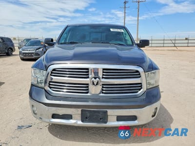 Piąte zdjęcie samochodu w środku: 2015 RAM 1500 SLT VIN:1C6RR6LM6FS621391 - miniatura