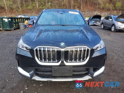Piąte zdjęcie samochodu w środku: 2026 BMW X1 XDRIVE28I VIN:WBX73EF07T5472149 - miniatura