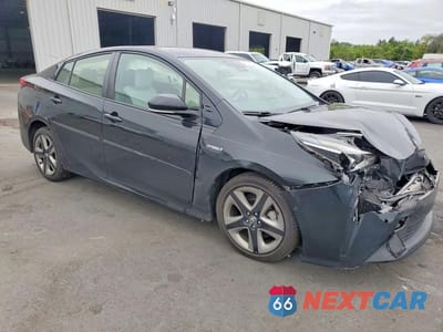 Czwarte zdjęcie samochodu z boku: 2019 TOYOTA PRIUS XLE VIN:JTDKARFU9K3075253 - miniatura