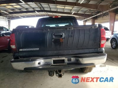 Zdjęcie 6 z 12 samochodu: 2006 CHEVROLET SILVERADO K1500 VIN:1GCEK19T66Z212439 - miniatura