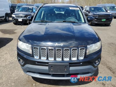 Piąte zdjęcie samochodu w środku: 2014 JEEP COMPASS LATITUDE VIN:1C4NJDEB7ED730802 - miniatura