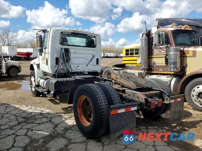 Trzecie zdjęcie samochodu z tyłu: 2013 INTERNATIONAL 4000 4400 - BOX TRUCK VIN:1HSMTAAN5DH328988 - miniatura