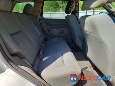 Zdjęcie 11 z 14 samochodu: 2007 JEEP GRAND CHEROKEE LAREDO VIN:1J8GR48KX7C578335 - miniatura