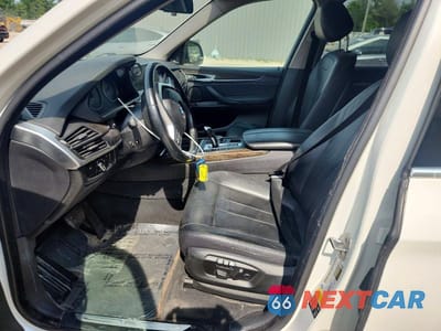Zdjęcie 7 z 14 samochodu: 2016 BMW X5 XDRIVE35I VIN:5UXKR0C57G0U10745 - miniatura
