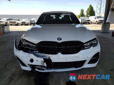 Piąte zdjęcie samochodu w środku: 2019 BMW 330I VIN:WBA5R1C52KAK07038 - miniatura