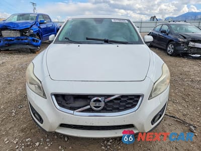 Piąte zdjęcie samochodu w środku: 2011 VOLVO C30 T5 VIN:YV1672MK3B2198393 - miniatura