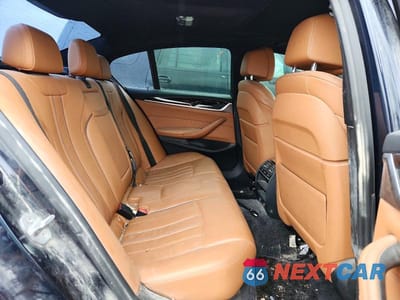 Zdjęcie 10 z 12 samochodu: 2018 BMW 530 XI VIN:WBAJA7C54JWC75807 - miniatura