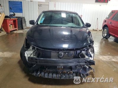 Piąte zdjęcie samochodu w środku: 2019 NISSAN SENTRA S VIN:3N1AB7AP7KY282975 - miniatura