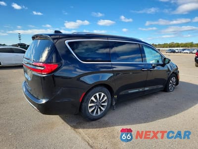 Trzecie zdjęcie samochodu z tyłu: 2021 CHRYSLER PACIFICA TOURING L VIN:2C4RC1BG8MR515158 - miniatura